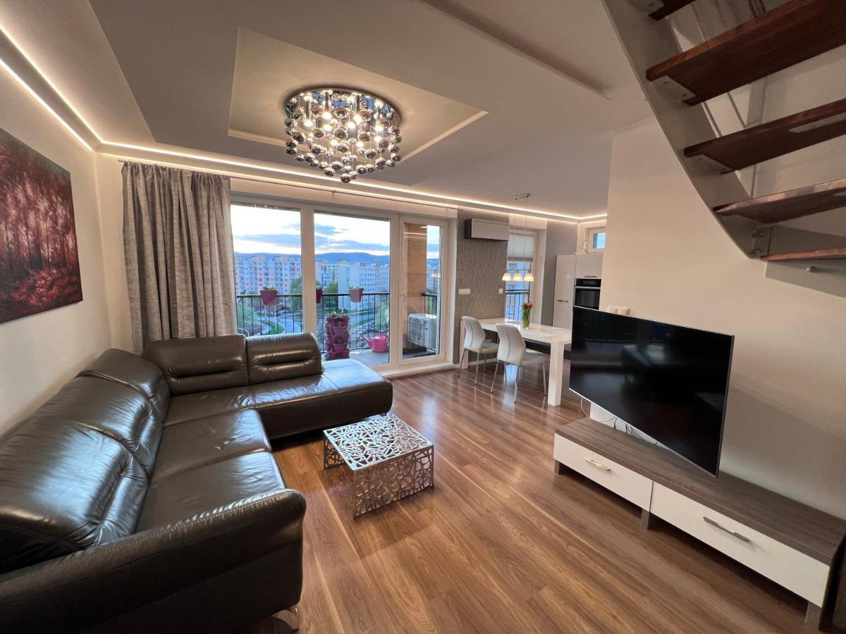 Monte Amnis Kosice Apartment ภายนอก รูปภาพ